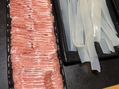 -果松木炭酸菜铜火锅·外婆参鸡汤