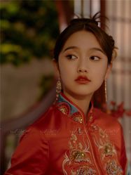 -易摄影婚纱摄影工作室