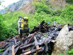 2011年，震倒的木屋-九峰山