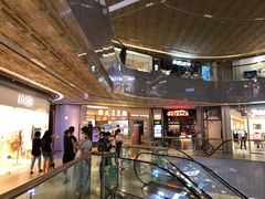 -东荟城名店仓