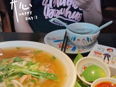 -大头虾越式风味餐厅(光明广场店)