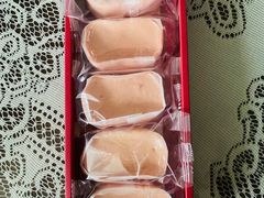 草莓半熟芝士-巴黎贝甜(大宁国际商业广场店)