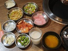 -香猪坊韩国烤肉专属门店(魏公村店)