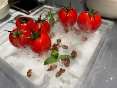 番茄脆菇沙拉-小大董·烤鸭(观景餐厅·南京西路店)