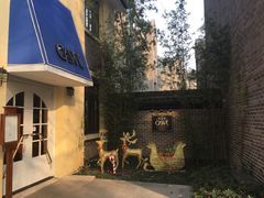 -也枫·小黄楼(南山路旗舰店)