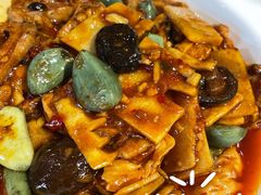 腊八蒜烧川北肥肠-峨嵋酒家总店(车公庄店)