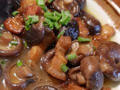 -头上红煨盐鸡·非遗院子餐厅