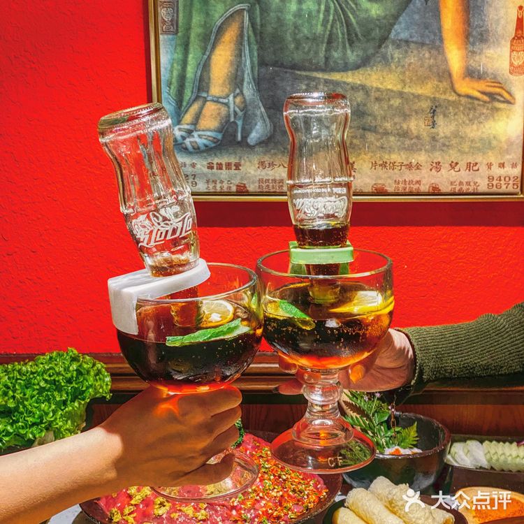 天津探店✨甜品免费无限吃❗️这家民国风火锅店超爱❗️