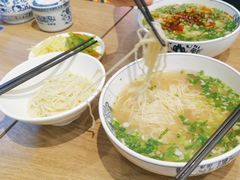 -西部马华清真兰州牛肉面·烧烤夜市(三里河店)