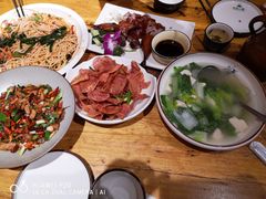 -老滇山寨•云南特色菜•地方菜•民族风情歌舞表演(金碧店)