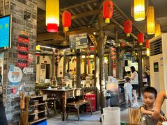 -成渝龙火锅(都江堰店)