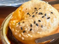 金粉佳人蟹黄虾滑生煎-鑫震源·苏式大虾生煎(山塘街店)