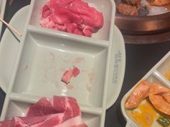 -梨花甄选自助烤肉(小寨原力场店)