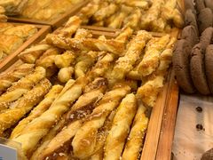 -聚利来食品(南戴河店)
