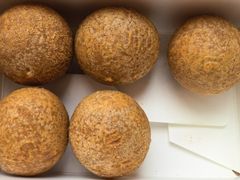 -BHC炸鸡(明洞总店)