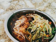 -灵山卢梅燕粉店