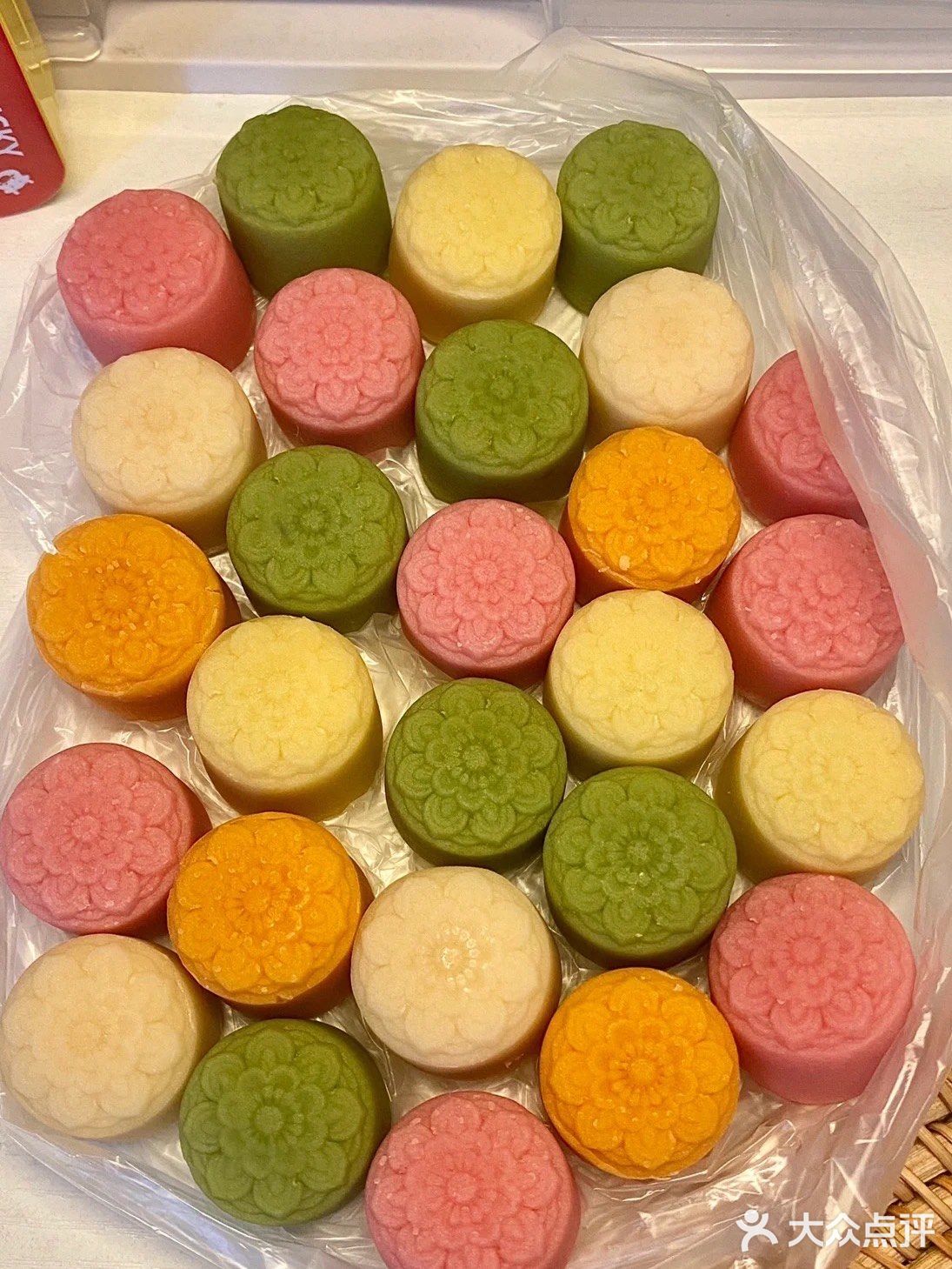 敲迷你！一口一个轻轻松松！五种口味都是甜甜香香的！