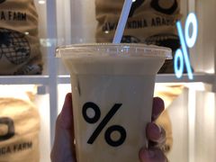 冰西班牙拿铁-% Arabica阿拉比卡咖啡(武汉天地店)