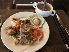 -大中华希尔顿酒店-念自助餐·海南美食·三文鱼