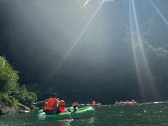 -安吉龙王山峡谷漂流