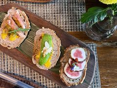 -喜洲吧·江畔老船厂·庭院餐厅(喜临院店)