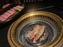 -山川小町·极番烧肉(新地假日广场店)