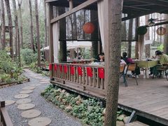 -林间山庄
