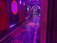 -UK派对KTV(日月广场店)