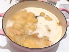 -鲜入围煮花胶鸡海鲜火锅