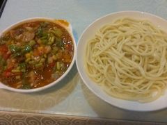 过油肉拌面-丝路香妃清真餐厅·新疆菜