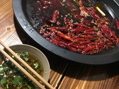 -黄潇洒老火锅(九眼桥宏济巷店)