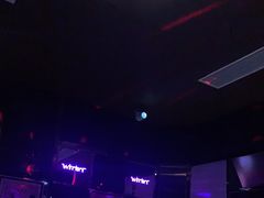 -温莎KTV(珠江路店)