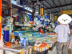 -霞涌市场海鲜摆卖区