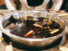 全红味锅底-肖肖酸萝卜鱼火锅(总店)