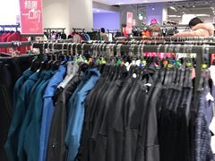 -唯品会(北京国瑞城店)