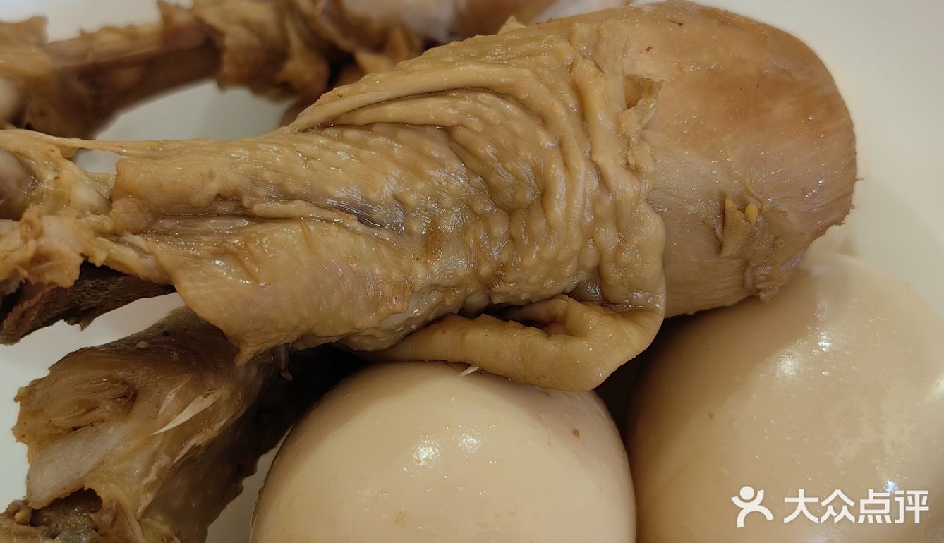 蛋白质➕碳水＝爬山后的好补给。[惊叹]