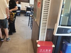 -康师傅私房牛肉面(马泉营奥莱店)