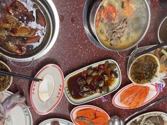 -四囍码头海鲜烧烤自助火锅(外滩南京东路悦荟广场店)
