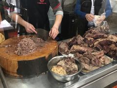 -闫家驴肉火烧(五四店)
