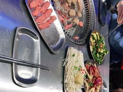 -马路牙子烧烤音乐酒馆(望京店)