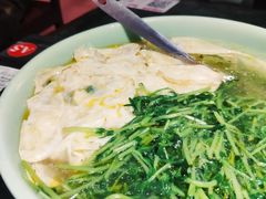 鸡汁腐皮豆苗-新白鹿餐厅(悠迈生活广场店)