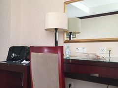 -北京保利大厦酒店(东四十条地铁站店)