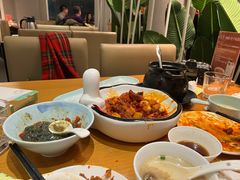 -莲餐厅·湖北菜·潜江小龙虾店(愚园路店)