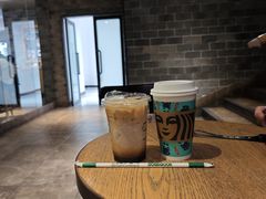 -星巴克(广州动漫星城东区店)