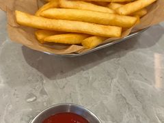 -必胜客(尹山湖歌林公园店)
