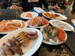 -圣丰索菲特·2 On 988 Café 自助餐厅