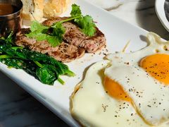 特级21天排酸牛排双煎蛋-The Rug Cafe(王府中环店)
