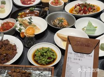 武汉这家烧烤店！！！放在全国都很炸裂……