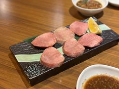 厚切牛舌-炼火烤肉店