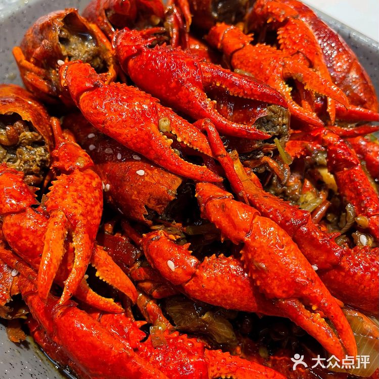 每只虾都有虾膏和虾籽🉑️蒜蓉紫苏味道真的好赞‼️